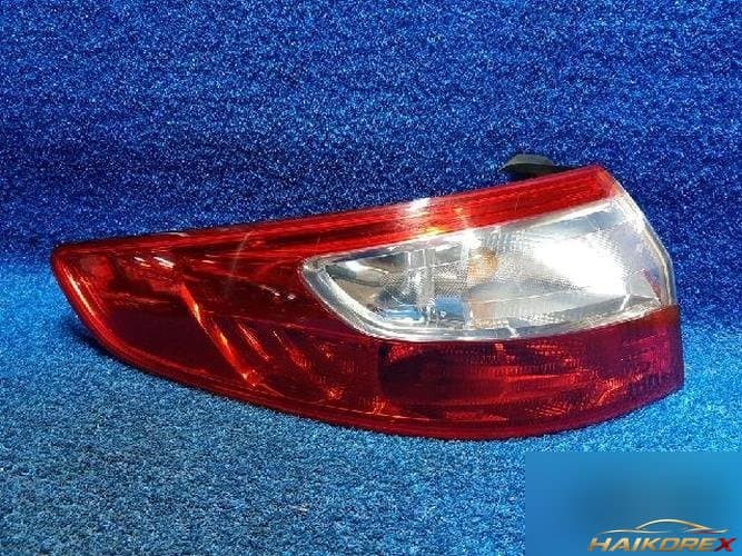 Renault SM3 2011 — задний фонарь левый наружный