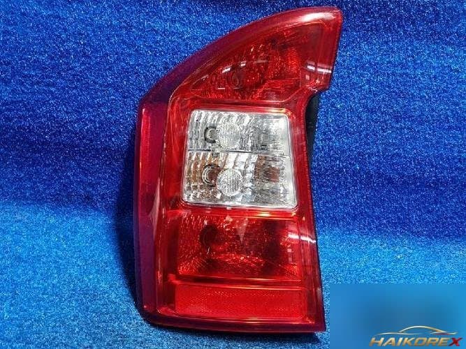 Kia Carens 2010 — задний фонарь левый наружный