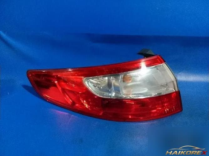 Renault SM3 2011 — задний фонарь левый наружный