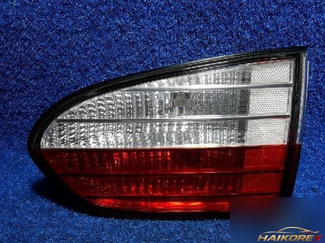 Hyundai Grand Starex 2004 — фара задняя правая внутренняя