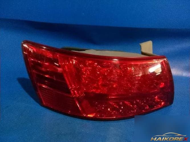 Hyundai Sonata 2006 — фонарь задний левый наружный