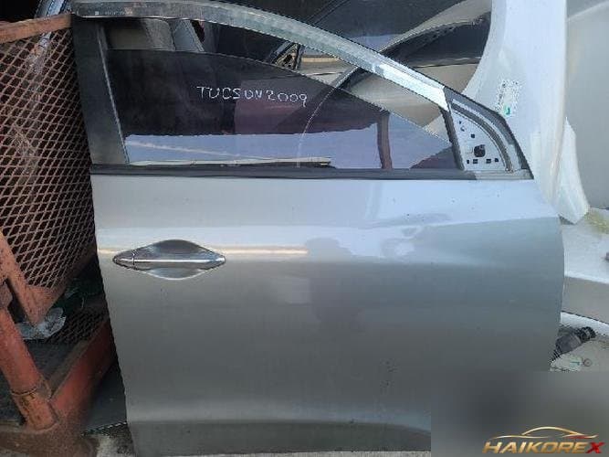 Hyundai Tucson 2009 — дверь передняя правая