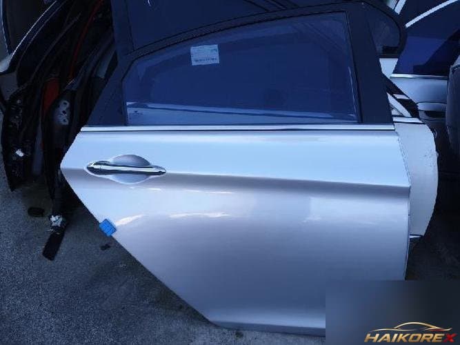 Hyundai Sonata 2011 — задняя дверь правая