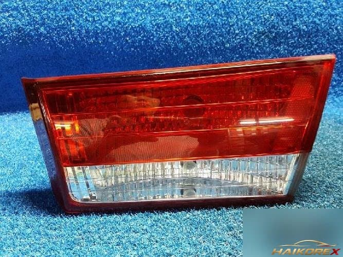 Hyundai Sonata 2006 — фара задняя правая внутренняя 924043K000