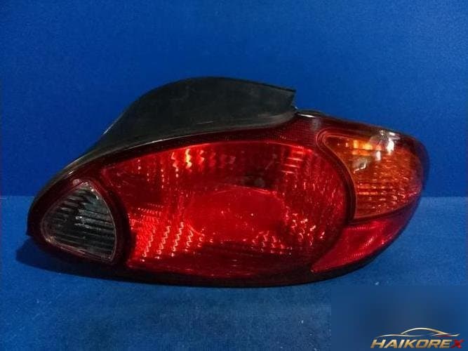 Hyundai Avante 2000 — фара задняя правая наружная 3