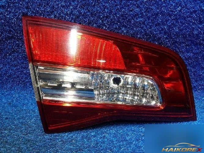 Renault QM5 2009 — фонарь задний внутренний левый