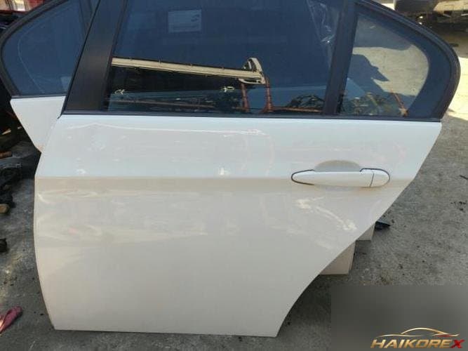 BMW 3 Series 2006 — задняя дверь левая
