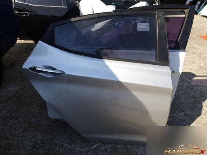 Hyundai Avante 2011 — задняя дверь правая
