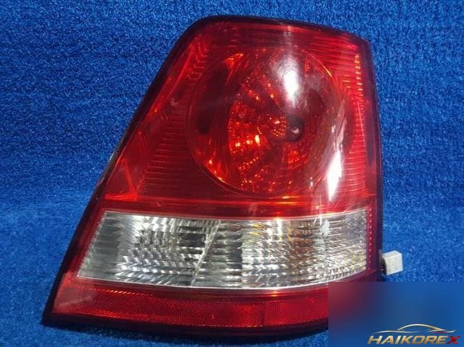 Kia Sorento 2005 — фара задняя правая наружная 4