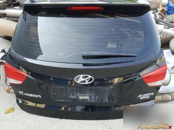 Hyundai Tucson 2012 — крышка багажника