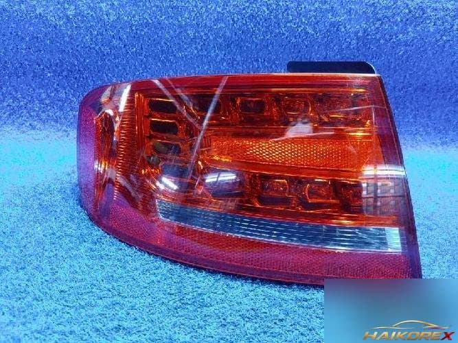 Audi A4 2010 — фара задняя левая наружная