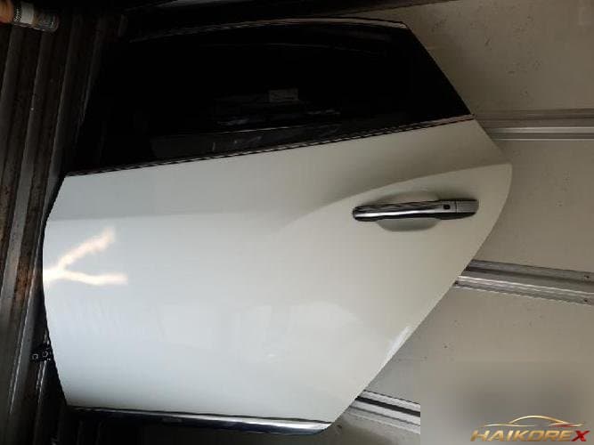 Hyundai Equus 2010 — задняя дверь левая