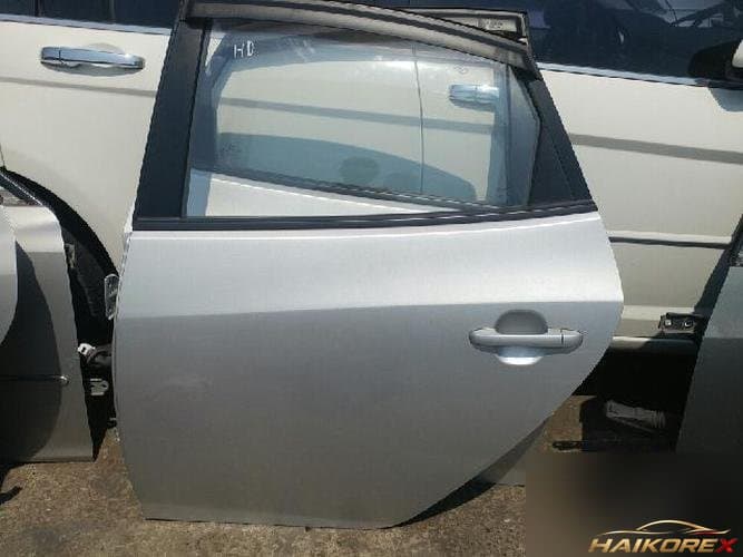 Hyundai Avante 2009 — дверь задняя левая