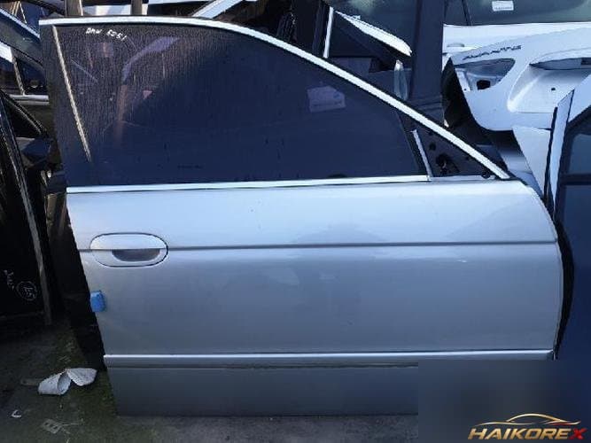 BMW 5-серия 2003 — передняя дверь правая