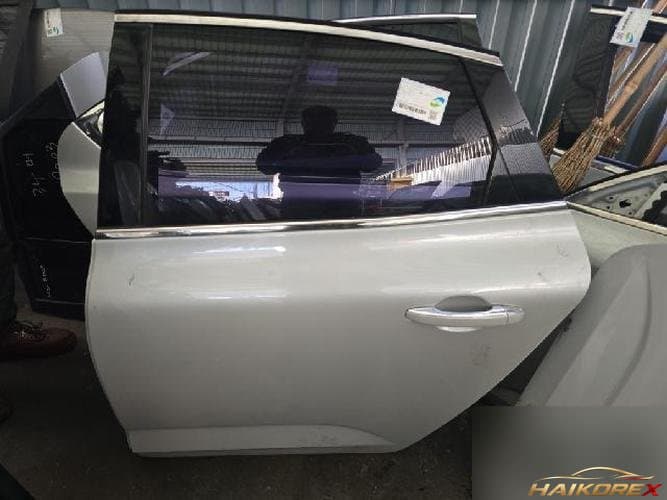 Renault SM6 2016 — дверь задняя правая