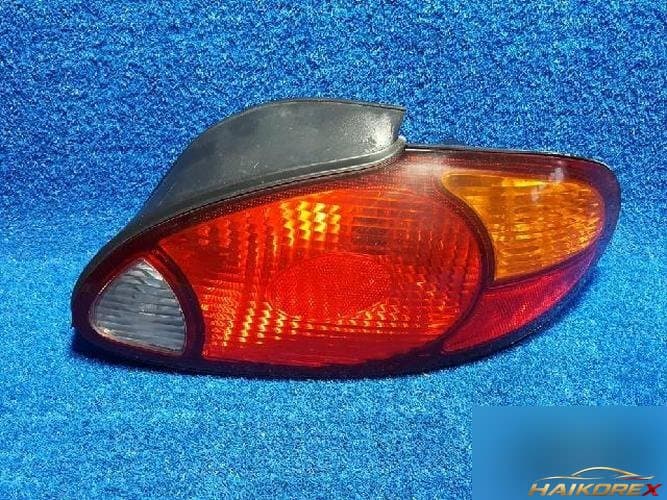 Hyundai Avante 2000 — фонарь задний правый наружный