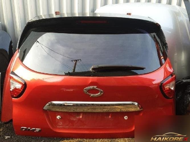 Renault QM3 2015 — крышка багажника