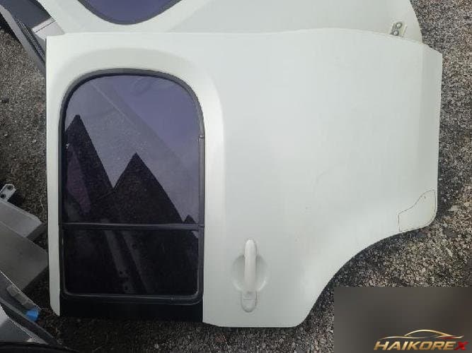 Nissan Cube 2011 — дверь задняя правая