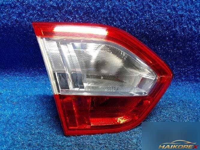 Renault SM3 2010 — фонарь задний внутренний левый 265550017R