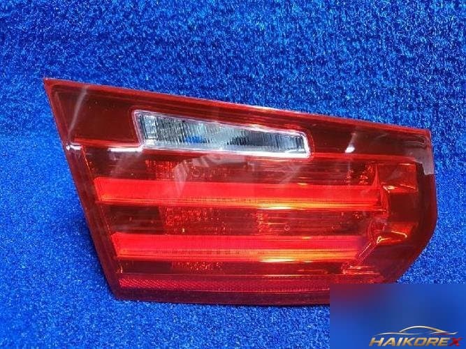 BMW 3 серия 2014 — задний фонарь (внутренний, левый) 7371111-02