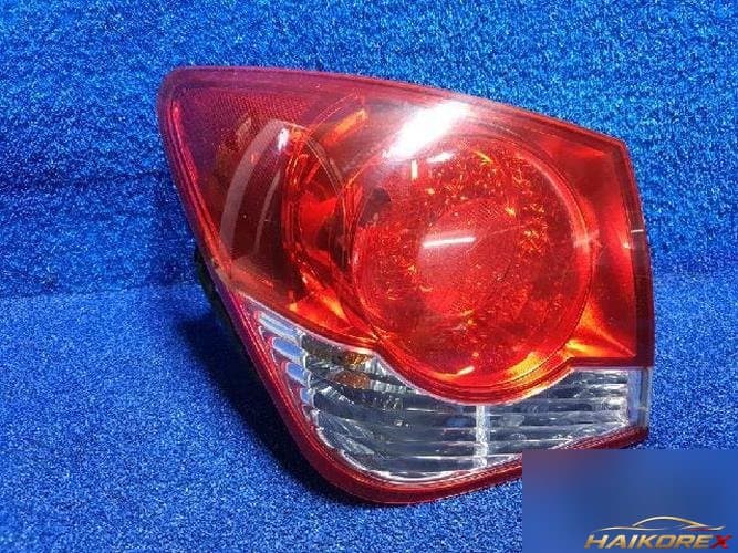 Chevrolet Cruze 2011 — фонарь задний левый наружный 4
