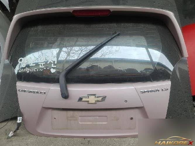Chevrolet Spark 2013 — крышка багажника 5