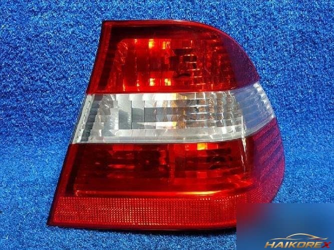 BMW 3 Series 2004 — фара задняя правая (наружная)