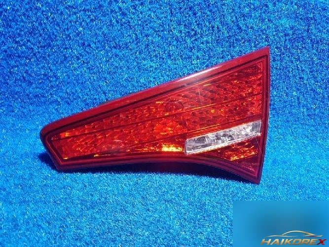 Kia K5 2011 — фонарь задний правый внутренний 924042T000