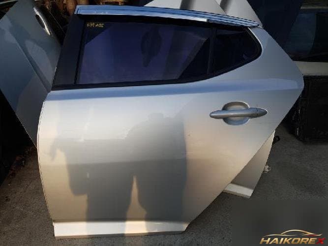 Kia K5 2011 — задняя дверь левая