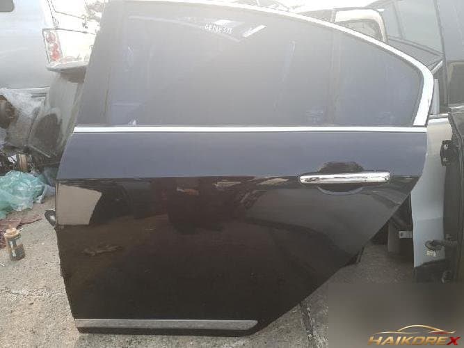 Hyundai Genesis 2010 — дверь задняя левая