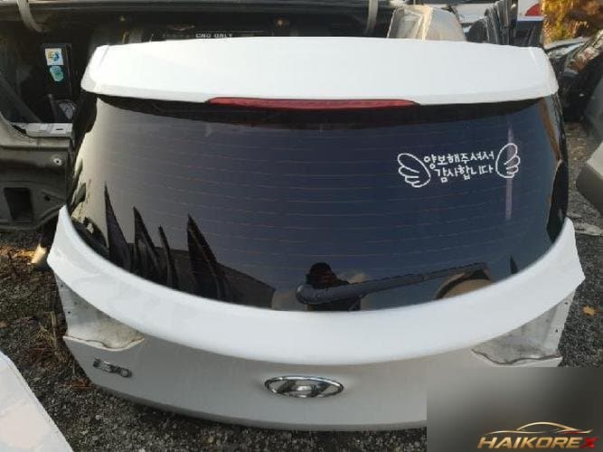 Hyundai i30 2016 — крышка багажника