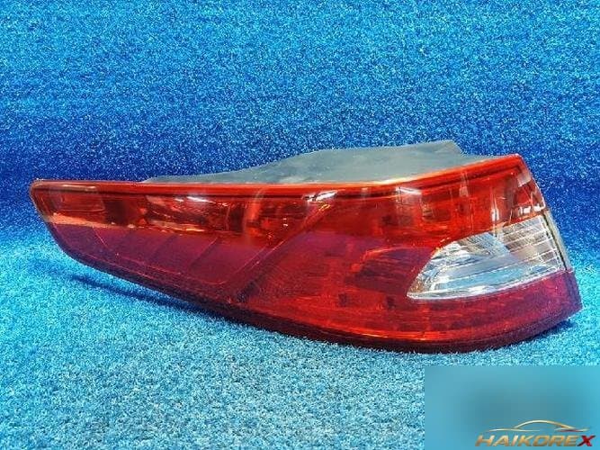 Kia K5 2012 — задний фонарь левый (наружный)