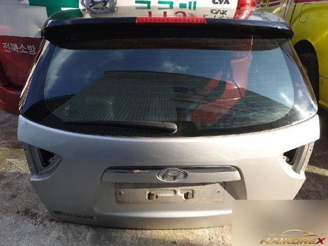 Hyundai Veracruz 2010 — крышка багажника 737003J001