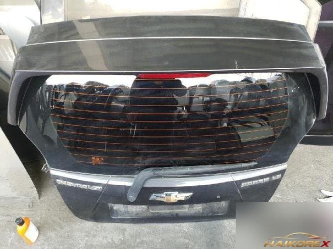 Chevrolet Spark 2012 — крышка багажника 4