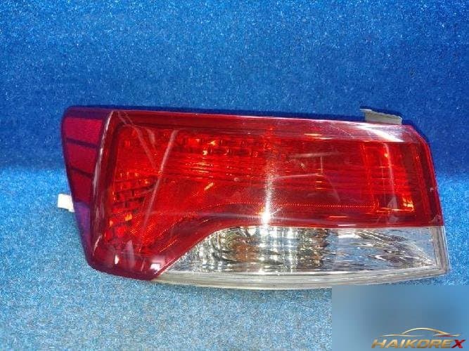 Kia Forte 2010 — задний фонарь левый наружный 92401 1M300