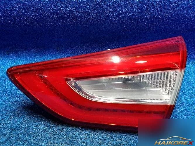 Hyundai i30 2012 — фонарь задний правый внутренний (LED, 4 контакта)