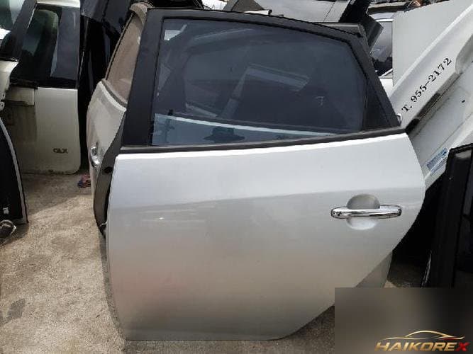 Hyundai Avante 2009 — дверь задняя левая