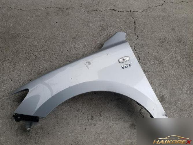 Hyundai Santa Fe 2007 — крыло левое
