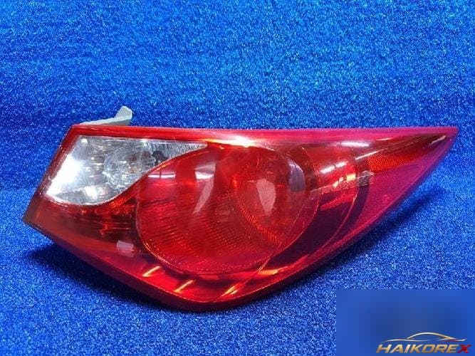 Hyundai Sonata 2011 — задний фонарь правый
