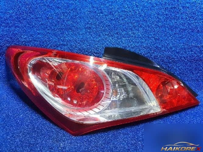 Hyundai Genesis 2010 — задний фонарь левый наружный