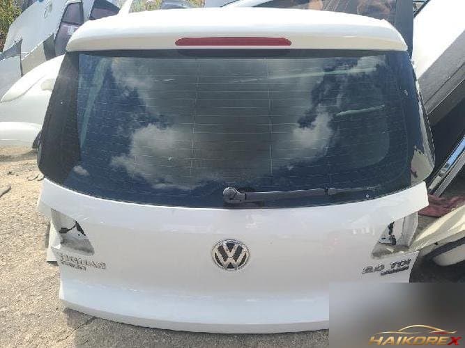 Volkswagen Tiguan 2013 — крышка багажника