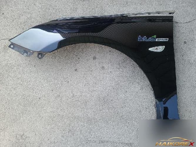 Hyundai Sonata 2011 — крыло левое