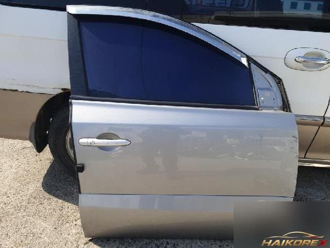 Renault QM5 2008 — передняя дверь правая