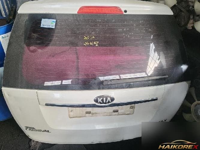 Kia Carnival 2012 — крышка багажника 1
