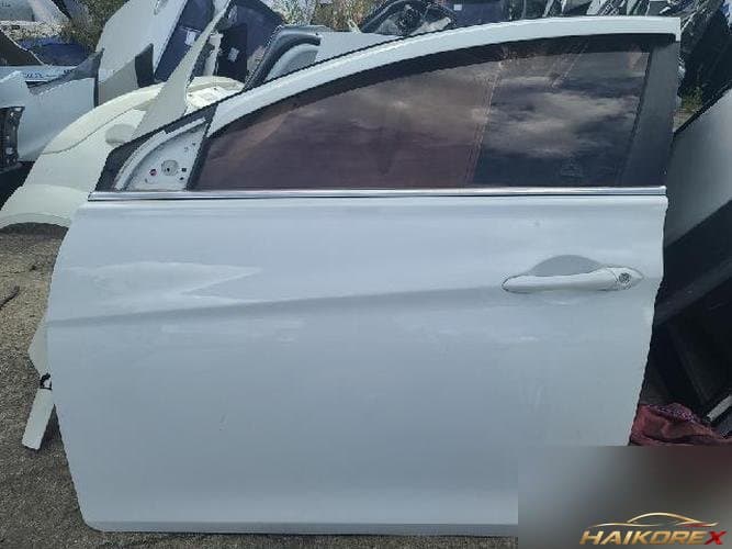 Hyundai Sonata 2010 — передняя дверь левая
