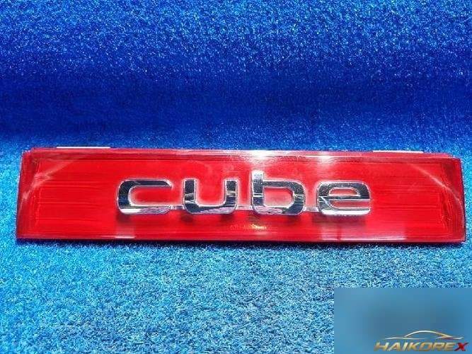 Nissan Cube 2011 — фонарь задний внутренний правый