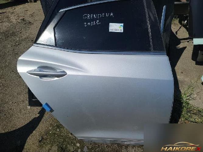 Hyundai Granzer 2011 — дверь задняя правая