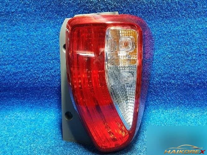 Kia Ray 2016 — фонарь задний правый наружный 92402 A3000