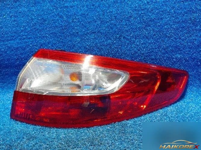 Renault SM3 2010 — фара задняя правая