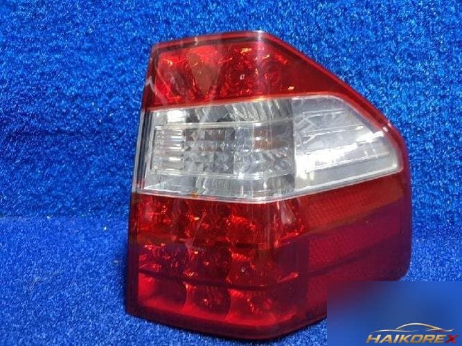 Kia Mohave 2009 — фара задняя правая наружная 92402 2J101